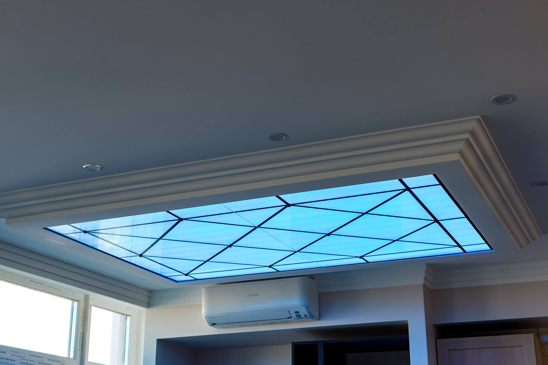 стеклянные потолки с подсветкой