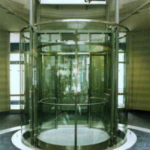 стеклянный лифт