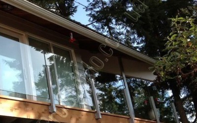 стеклянное ограждение балкона