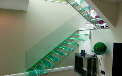стеклянные лестницы на второй этаж